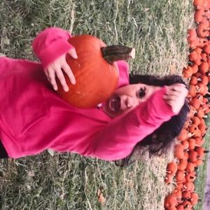 Meet your Posher, Genna